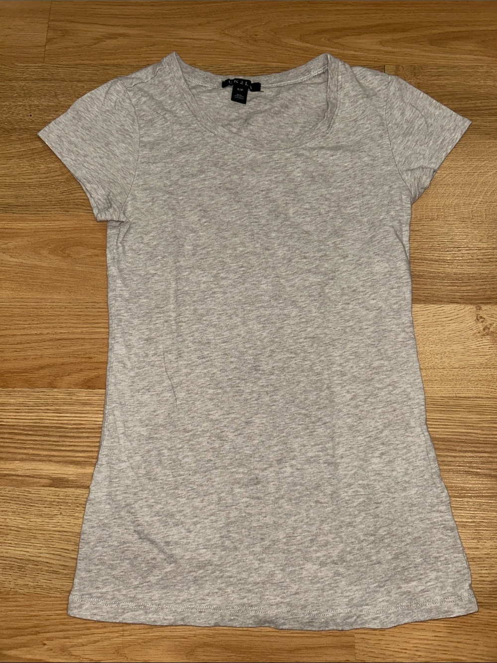 UK2LA Heather Light Gray Scoop Neck Short Sleeve Tee